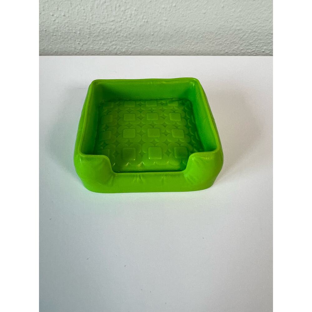 Fisher Price Loving Family Dollhouse Pet Bed Green